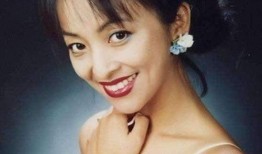 李勤勤爆料小燕视频播放,揭秘娱乐圈幕后真相